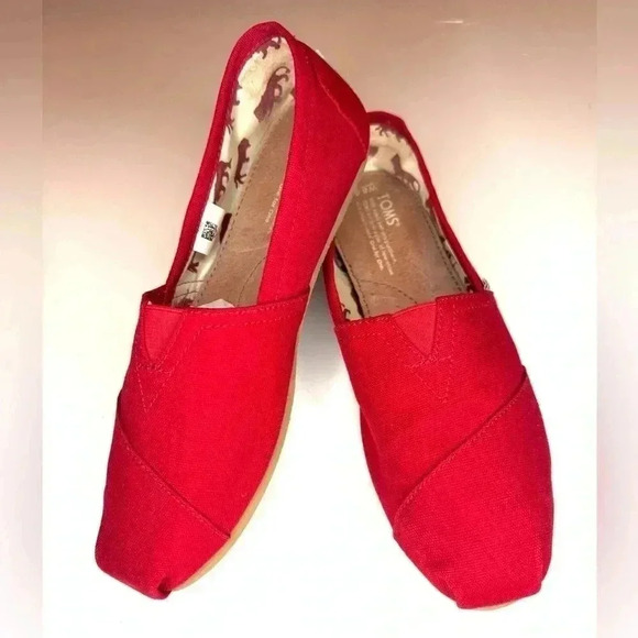 TOMS Women's Classic Canvas Slip-on Size 8.5 Red - Picture 3 of 6